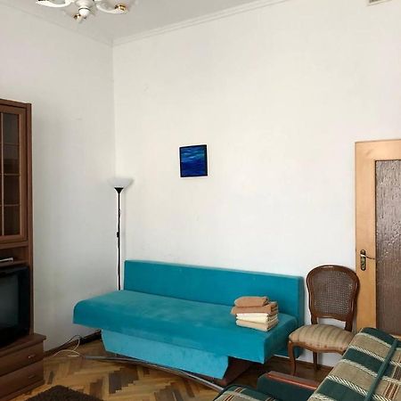 Apartment Karpintsa Lwów Zewnętrze zdjęcie