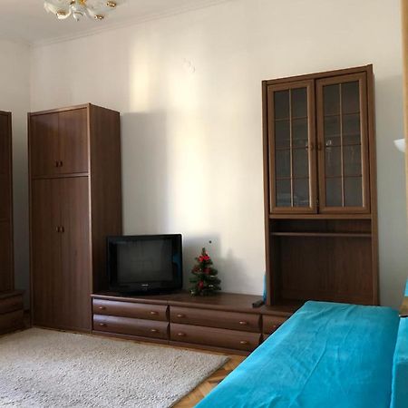 Apartment Karpintsa Lwów Zewnętrze zdjęcie