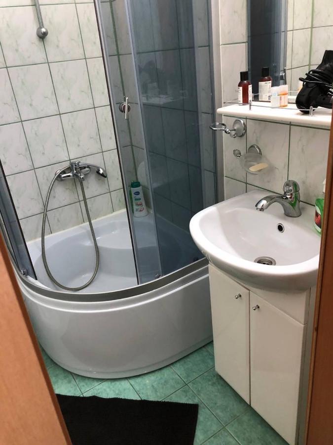 Apartment Karpintsa Lwów Zewnętrze zdjęcie